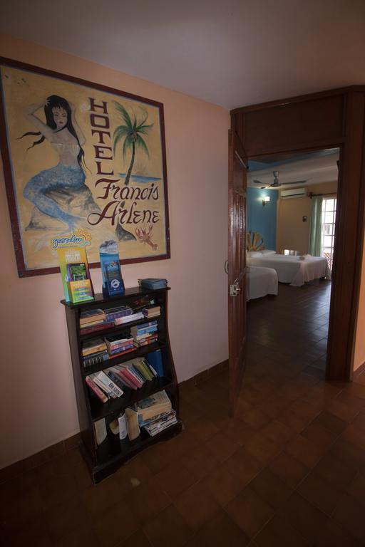 Hotel Francis Arlene Adults Only Isla Mujeres Esterno foto